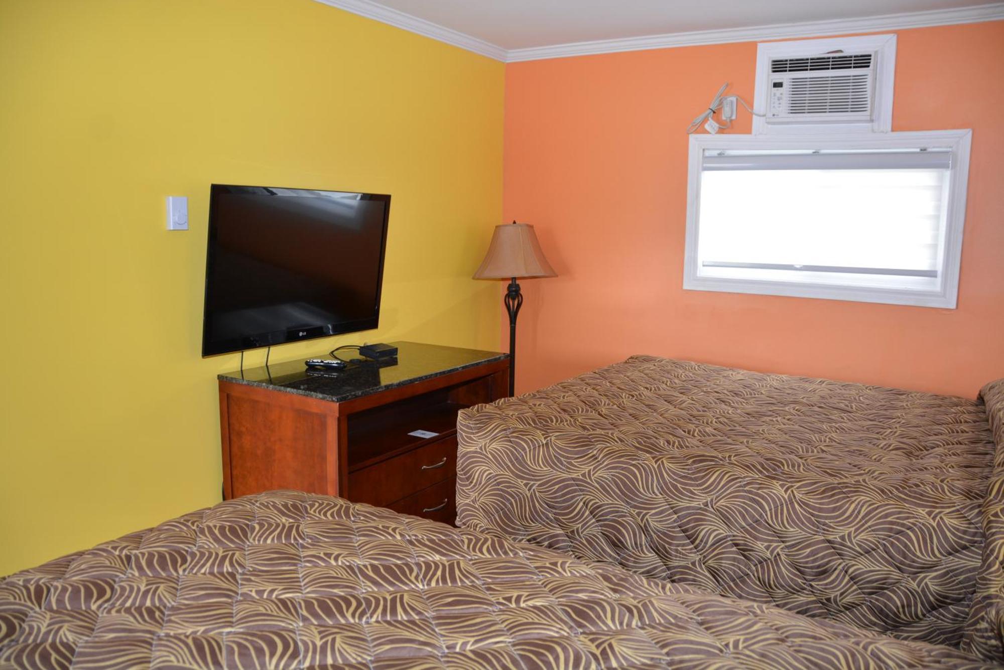 Harmony Inn Годерич Екстериор снимка